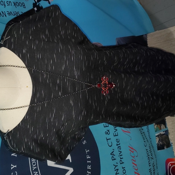COPY - Canayeu Dress - Picture 1 of 8